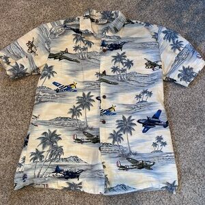 Vintage Aloha Republic WW II Aviation Inspired short sleeve button down. EUC. M